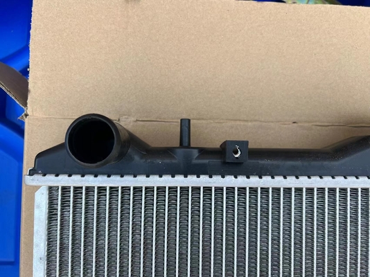 Auto radiator tank voor Great Wall Haval H3 H5 H6 H8 H9 gegarandeerd en prestaties