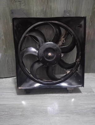 Changan Yuexiang watervat koelventilator Elektronische airconditioning ventilator voor auto montage
