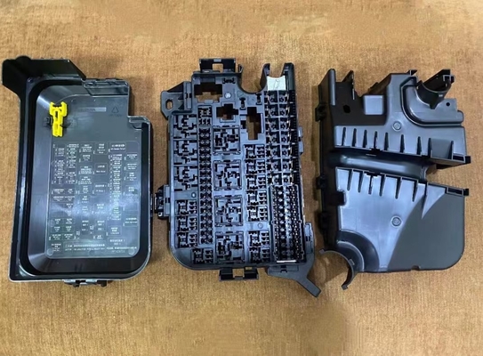 52mm Changan CS55 Ruicheng CC OE NO. NO TKV Motorcompartiment Fuse Box Relay Box