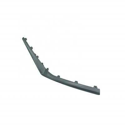OEM Generatie 1 UNI-V Hatchback 22.03- Voorbumper Decoratieve banden Originele onderdelen